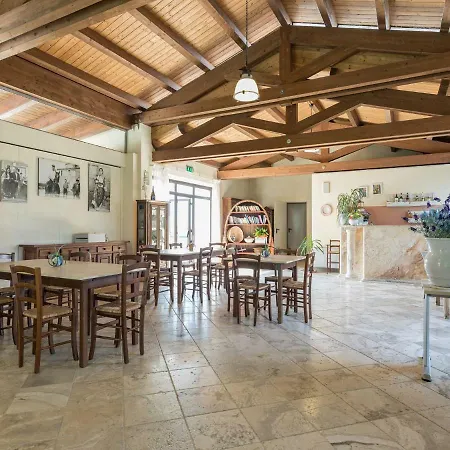 Baccoleno Farm stay *